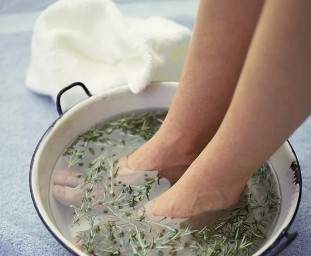Herbs against the fungus in the foot